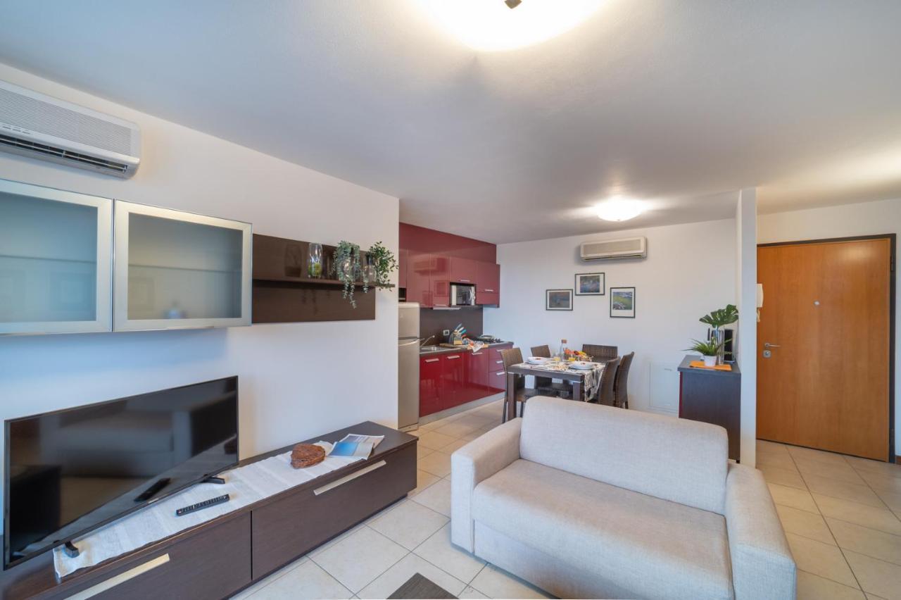 Residenza Ore Felici Lignano Sabbiadoro Esterno foto