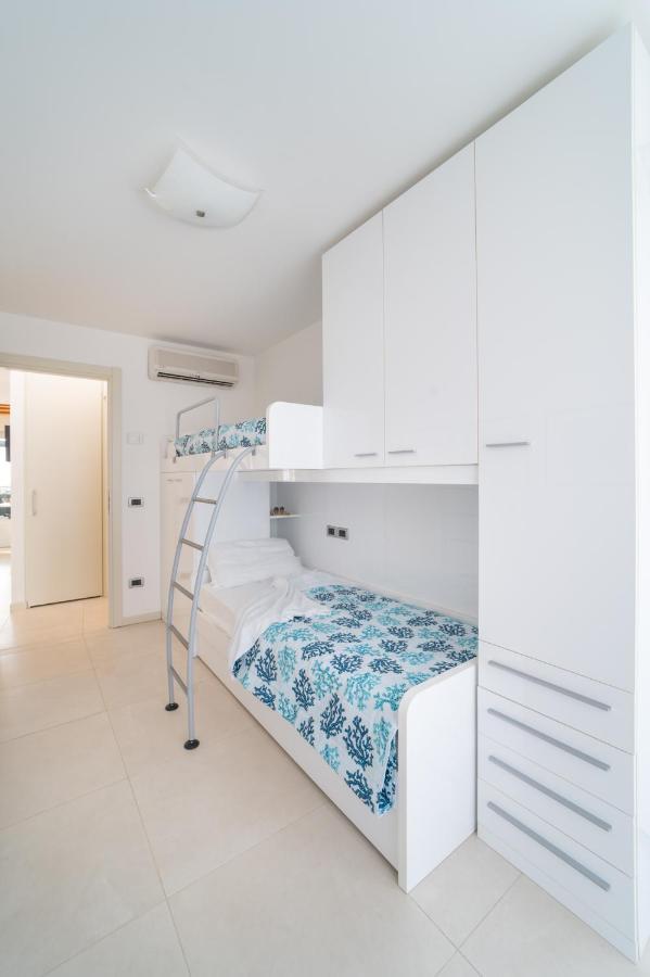Residenza Ore Felici Lignano Sabbiadoro Esterno foto