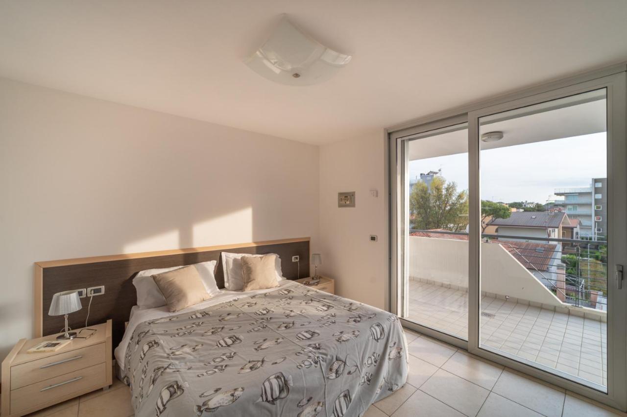 Residenza Ore Felici Lignano Sabbiadoro Esterno foto