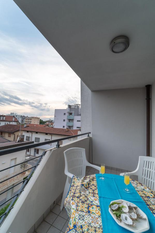 Residenza Ore Felici Lignano Sabbiadoro Esterno foto