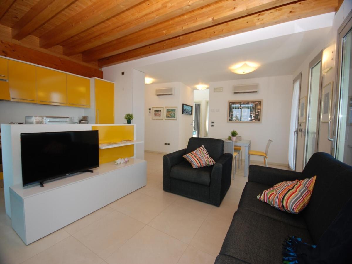 Residenza Ore Felici Lignano Sabbiadoro Esterno foto